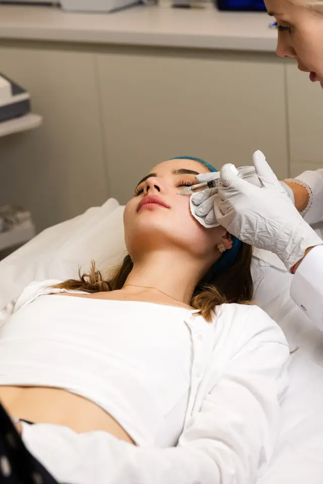 Injectable treatment beside the eye